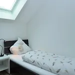 Moderne In Kuestelberg ميدهباخ