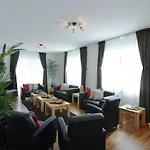 Moderne In Kuestelberg *