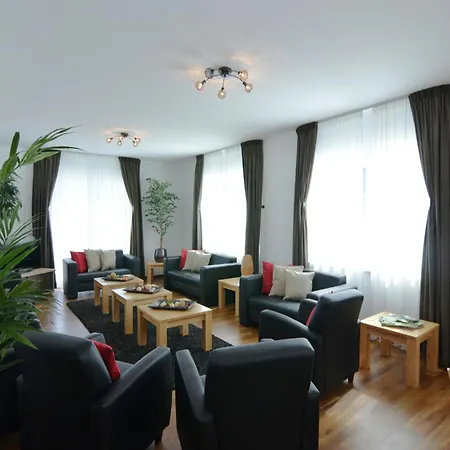 Moderne In Kuestelberg *