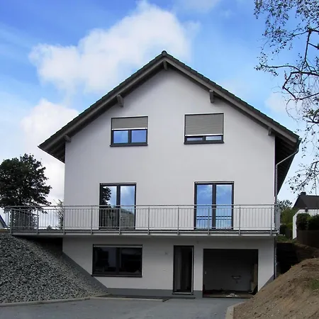 Moderne In Kuestelberg Villa