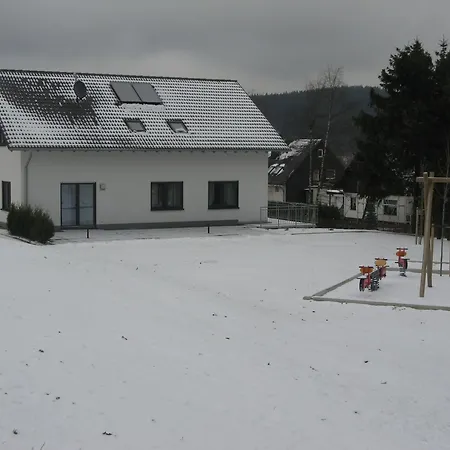 Moderne In Kuestelberg