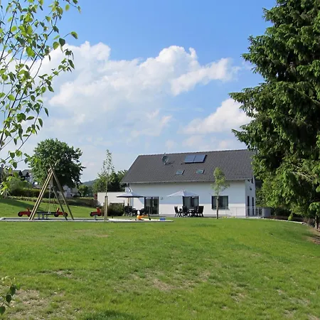 Moderne In Kuestelberg Medebach